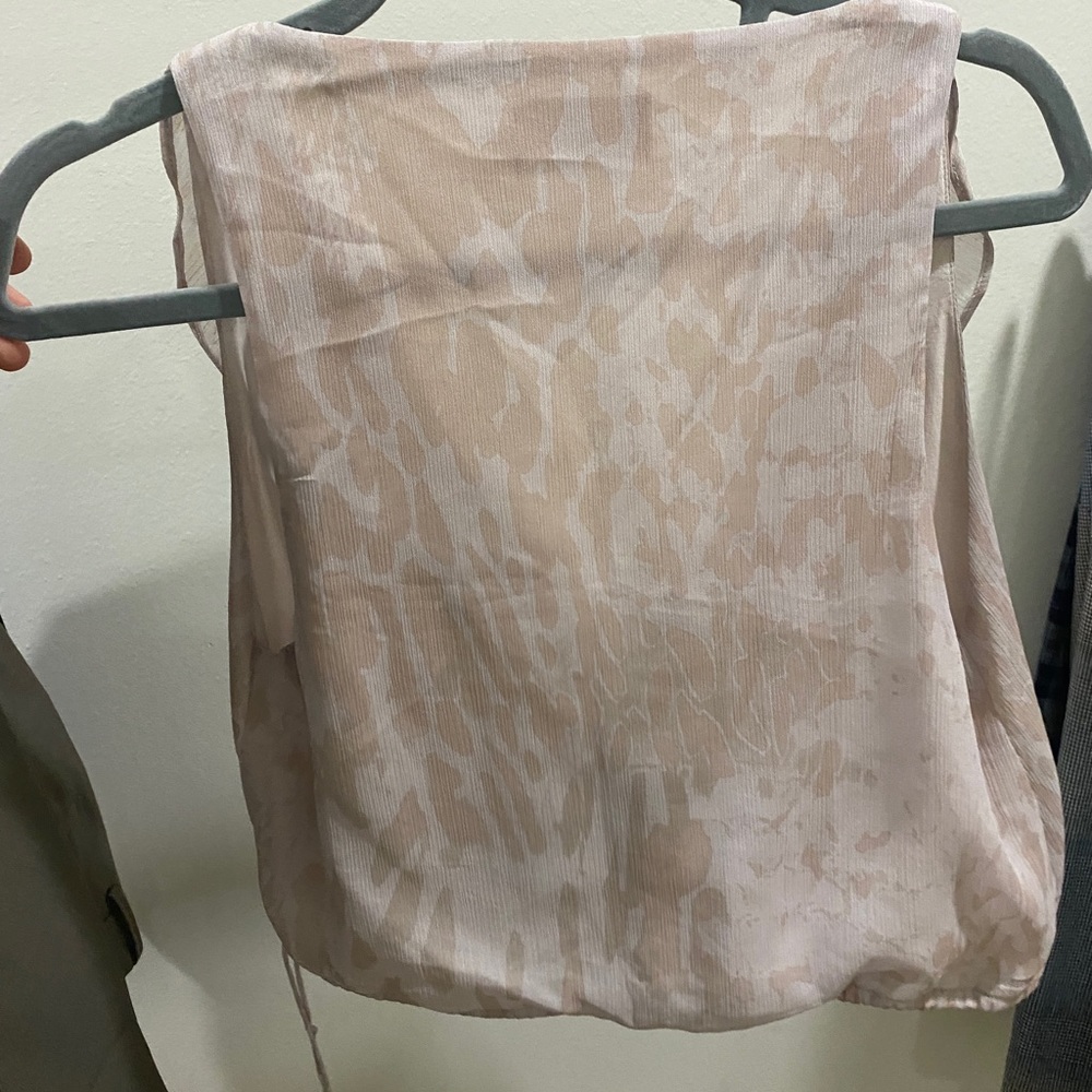 The Jetset Diaries Size 8 pink crop top